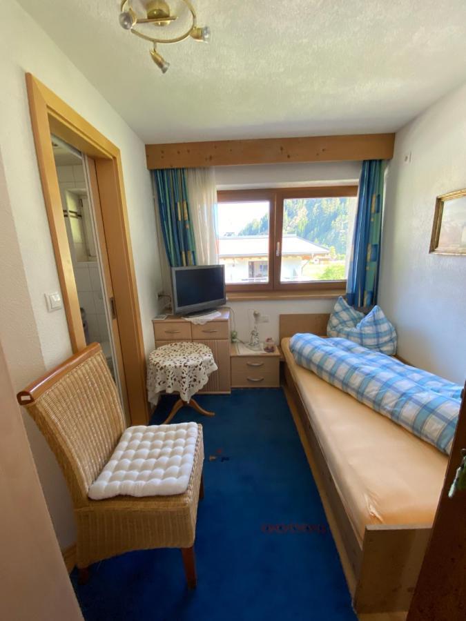 Gaestehaus Waltraud Längenfeld Extérieur photo