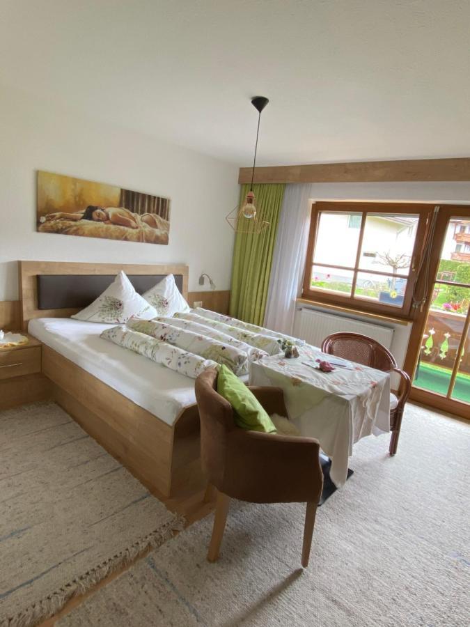 Gaestehaus Waltraud Längenfeld Extérieur photo