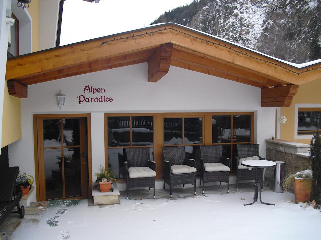 Gaestehaus Waltraud Längenfeld Extérieur photo